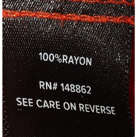 Torrid Textured Woven Crochet Inset Tunic Top V-neck Button Front Tiered Sz 2X - Picture 6 of 6